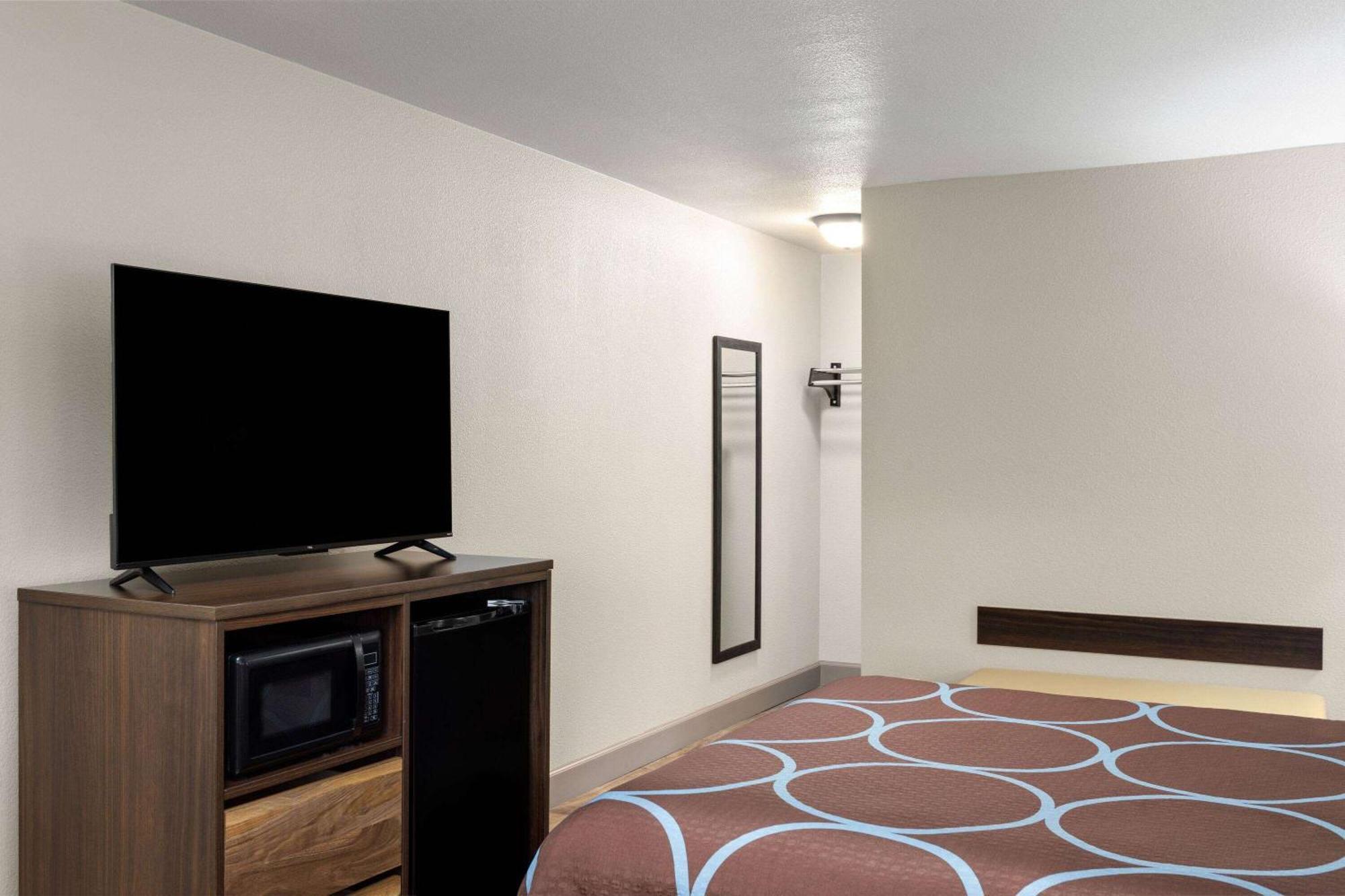 Super 8 By Wyndham Fallon Exterior photo